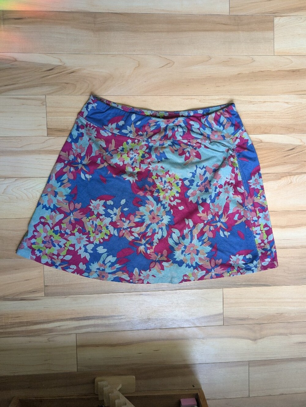 REI Floral Skirt - Red and Blue